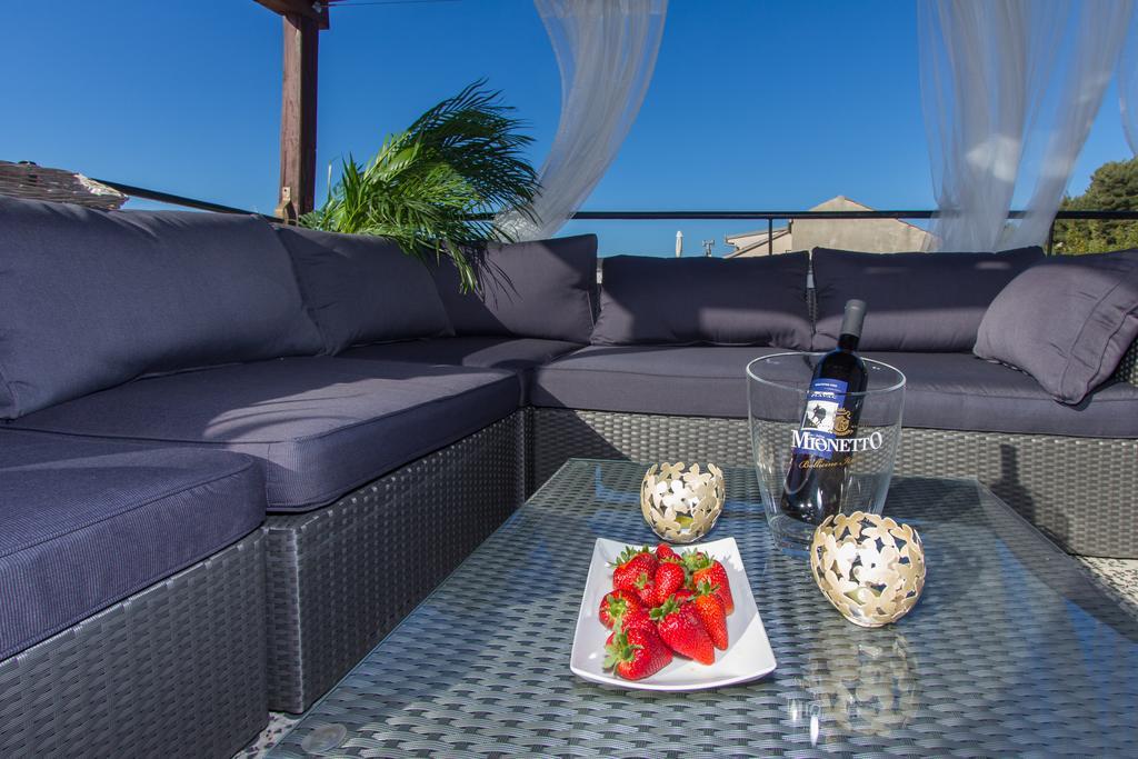 Apartments Vinko Split Exterior photo